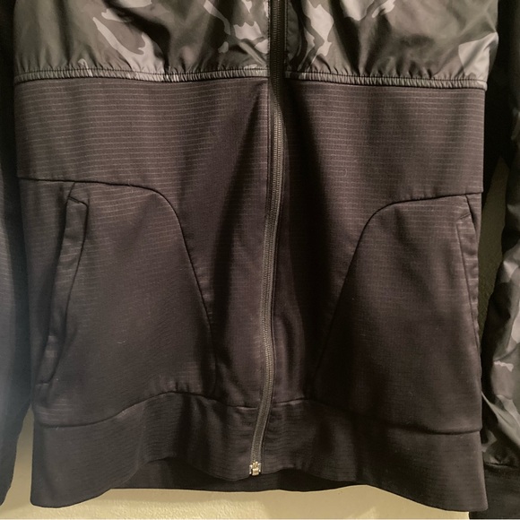 Men’s The North Face Coat size Medium - Picture 2 of 8